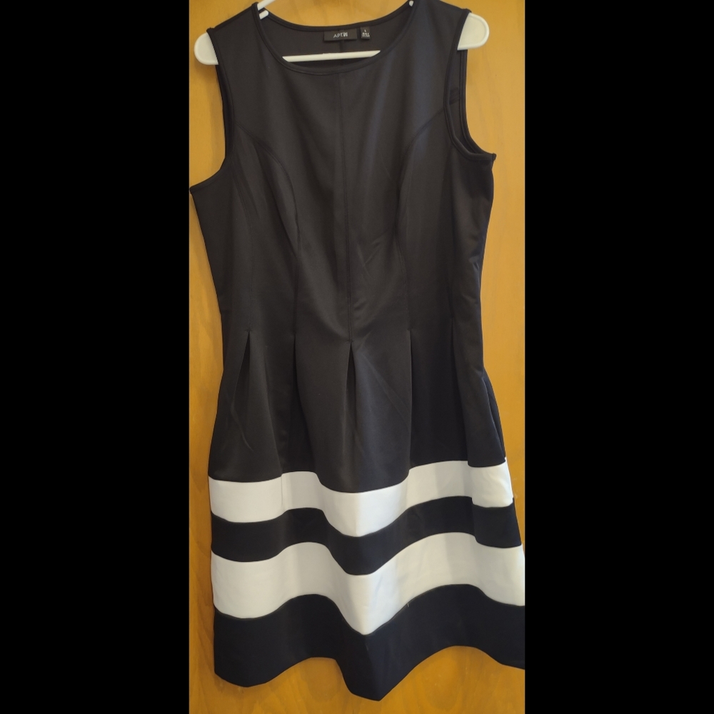 Dress with pockets